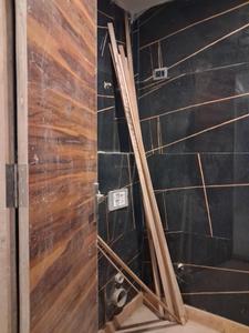 Common Bathroom Image of 1250 Sq.ft 3 BHK Apartment / Flat for sale in JMD Siddhi Vinayak, Sector 73 Noida for Rs. 6500089