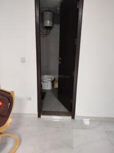 Bathroom Image of 2200 Sq.ft 3 BHK Builder Floor for sale in Palm Mayfield Garden, Sector 50 Gurgaon for Rs. 31000000