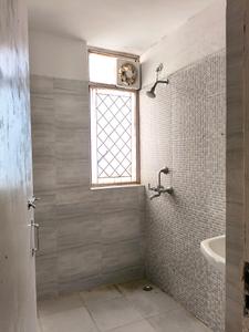 Common Bathroom Image of 1326 Sq.ft 3 BHK Apartment / Flat for sale in Tulip White, Sector 69 Gurgaon for Rs. 15100000