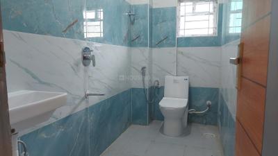 Bathroom Image of 750 Sq.ft 1 BHK Builder Floor for rent in Mahadevapura Bengaluru for Rs. 24000