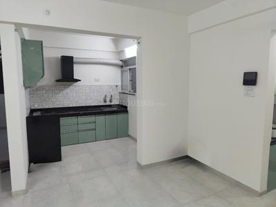 Kitchen Image of 800 Sq.ft 2 BHK Apartment / Flat for rent in Kumar Kruti, Kalyani Nagar Pune for Rs. 50000