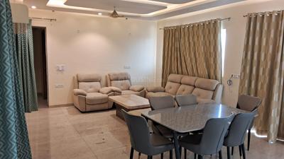 Hall Image of 2150 Sq.ft 3 BHK Apartment / Flat for rent in Experion Capital, Gomti Nagar Lucknow for Rs. 80000