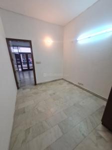 Bedroom Image of 1300 Sq.ft 3 BHK Builder Floor for rent in Model Town New Delhi for Rs. 30000