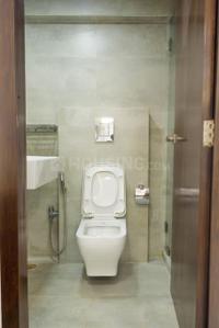 Bathroom Image of 500 Sq.ft 1 BHK Apartment / Flat for rent in Malabar Hill Mumbai for Rs. 135000