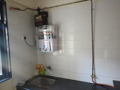 Kitchen Image of 800 Sq.ft 2 BHK Apartment / Flat for rent in Raunak Unnathi Greens, Kasarvadavali Thane for Rs. 29000