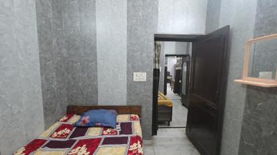 Bedroom Image of 700 Sq.ft 2 BHK Apartment / Flat for rent in Pitampura New Delhi for Rs. 28000