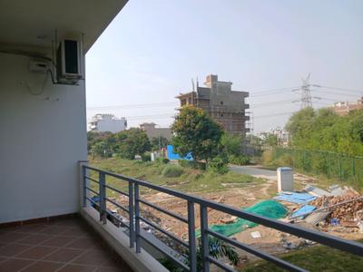 Bedroom Three Image of 2950 Sq.ft 3 BHK Builder Floor for sale in BPTP Amstoria , Sector 102 Gurgaon for Rs. 32000000