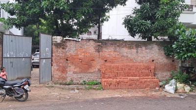 Vineet Khand Plot View 1