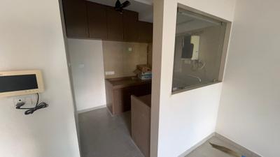 Kitchen Image of 650 Sq.ft 2 BHK Apartment / Flat for rent in Dosti West County, Thane West Thane for Rs. 30000