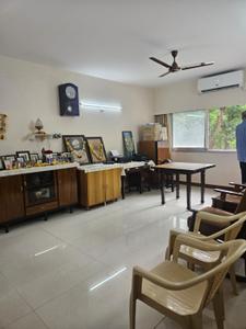Hall Image of 950 Sq.ft 2 BHK Apartment / Flat for sale in Dadar East Mumbai for Rs. 50000000