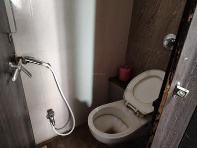 Bathroom Image of 650 Sq.ft 1 BHK Apartment / Flat for rent in Unnati Gagan Cefiro, Undri Pune for Rs. 17500