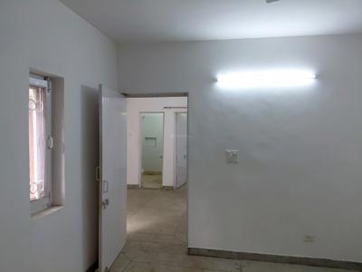 Bedroom Image of 1550 Sq.ft 3 BHK Apartment / Flat for rent in Sarita Vihar New Delhi for Rs. 65000