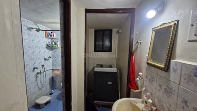 Bathroom Image of 1900 Sq.ft 3 BHK Builder Floor for rent in Mundhwa Pune for Rs. 30000