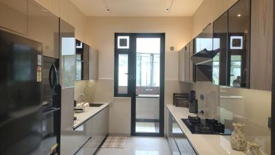 Kitchen Image of 2840 Sq.ft 3.5 BHK Apartment / Flat for sale in Vintage Greens, PR7 Airport Road Zirakpur for Rs. 25560000