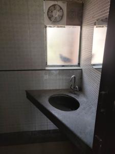 Bathroom Image of 1250 Sq.ft 2 BHK Apartment / Flat for sale in DDA Flats Sarita Vihar, Sarita Vihar New Delhi for Rs. 22500000
