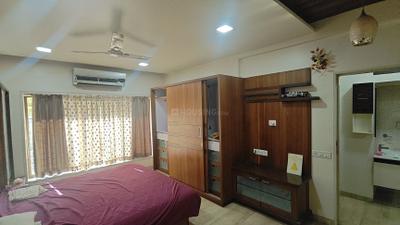 Bedroom Image of 1600 Sq.ft 3 BHK Apartment / Flat for rent in Kumar Classic, Aundh Pune for Rs. 55000