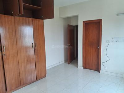 Bedroom Image of 2068 Sq.ft 4 BHK Apartment / Flat for sale in South City, Prince Anwar Shah Connector Kolkata for Rs. 43000000