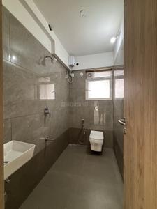Bathroom Image of 1130 Sq.ft 3 BHK Apartment / Flat for sale in Solitaire Edge, Kandivali East Mumbai for Rs. 34900000