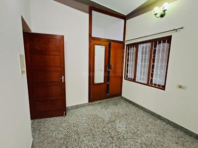 Bedroom Image of 1200 Sq.ft 2 BHK Builder Floor for rent in Indira Nagar Bengaluru for Rs. 40000