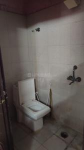 Bathroom Image of 1000 Sq.ft 3 BHK Builder Floor for rent in Rajendra Golden Homz, Sector 121 Noida for Rs. 21000