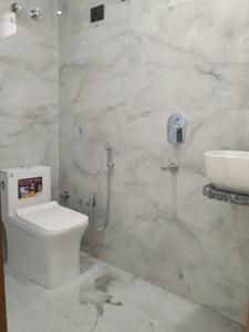 Bedroom One Image of 600 Sq.ft 2 BHK Builder Floor for sale in Mayur Vihar Phase 1 New Delhi for Rs. 8000000