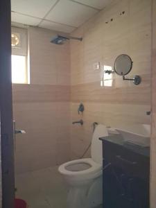 Common Bathroom Image of 980 Sq.ft 2 BHK Apartment / Flat for sale in Supertech Ecociti, Sector 137 Noida for Rs. 9800000