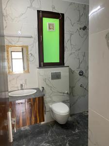 Bathroom Image of 4500 Sq.ft 5 BHK Independent House for sale in Sector 4 Gurgaon for Rs. 49900000