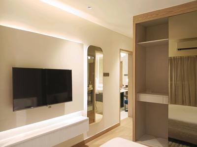 TOLARAM TOWER Bedroom One 2