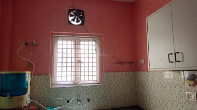 Kitchen Image of 1200 Sq.ft 2 BHK Builder Floor for rent in Sector 14 Gurgaon for Rs. 35000