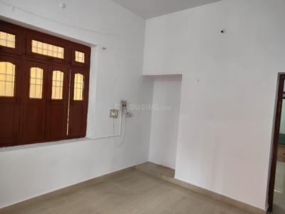 Living Room Image of 700 Sq.ft 2 BHK Builder Floor for rent in Mithanpura Muzaffarpur for Rs. 16000