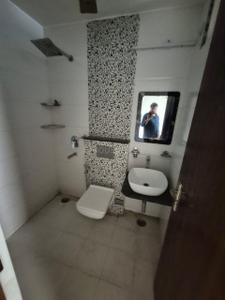 Bathroom Image of 1450 Sq.ft 2 BHK Builder Floor for rent in Sector 46 Gurgaon for Rs. 37000