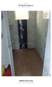 Bathroom Image of 812 Sq.ft 2 BHK Apartment / Flat for sale in Netaji Nagar Kolkata for Rs. 4300000