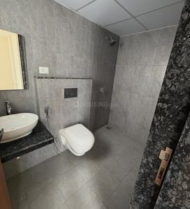 Bathroom Image of 1070 Sq.ft 2 BHK Duplex for rent in Geras Planet Of Joy, Upper Kharadi Pune for Rs. 37000