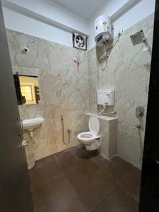 Bathroom Image of 500 Sq.ft 1 RK Apartment / Flat for rent in Mahalakshmi Nagar Indore for Rs. 14499