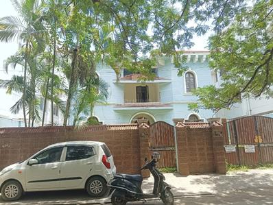 5 BHK Independent House