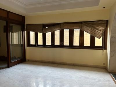 Bedroom Image of 2450 Sq.ft 3 BHK Apartment / Flat for sale in Queens Park, Ballygunge Kolkata for Rs. 45000000