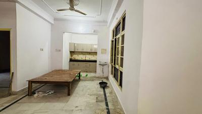 Hall Image of 1000 Sq.ft 2 BHK Apartment / Flat for rent in Chinhat Lucknow for Rs. 13000