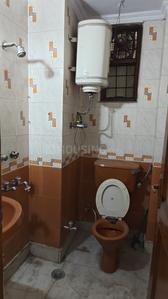 Image of 1100 Sq.ft 3 BHK Builder Floor for rent in Arjun Nagar, New Delhi for Rs. 37000