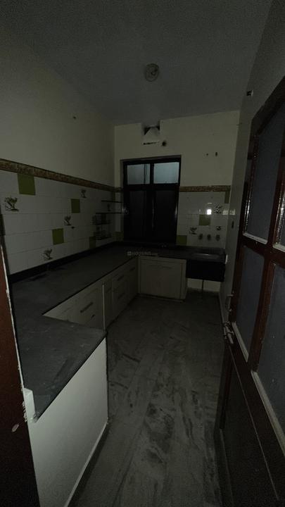 House number b8 Kitchen 1