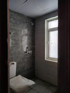 Common Bathroom Image of 920 Sq.ft 2.5 BHK Apartment / Flat for sale in Amrapali Dream Valley 2, Noida Extension Greater Noida for Rs. 6350000