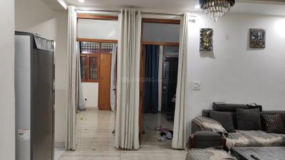 Living Room Image of 1600 Sq.ft 3 BHK Apartment / Flat for sale in Defence Enclave, Sector 44 Noida for Rs. 8000000