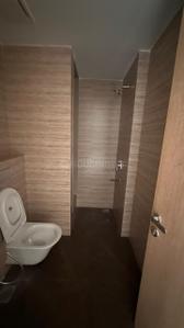 Bathroom Image of 1350 Sq.ft 3 BHK Apartment / Flat for sale in Lodha Bellagio, Powai Mumbai for Rs. 55000000