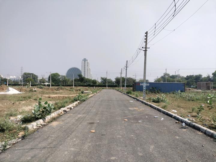 Badauli Village, Sector 80 Main Image 1