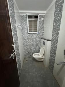 Bathroom Image of 1500 Sq.ft 2 BHK Apartment / Flat for rent in Raghukul Silver Paradise, Manish Nagar Nagpur for Rs. 20000