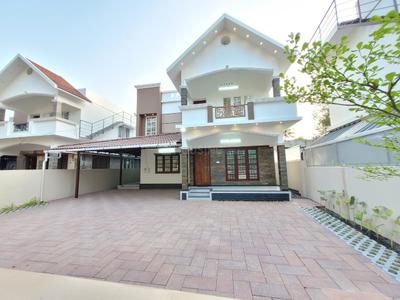 Image of 2650 Sq.ft 4 BHK Independent House for sale in Thevakkal, Kochi for Rs. 14000000
