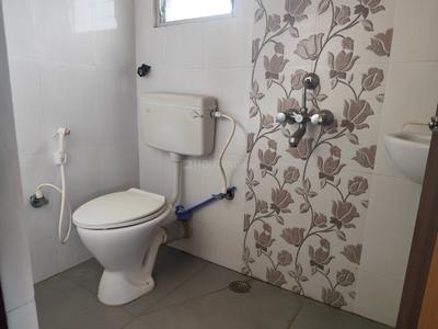 Image of 950 Sq.ft 2 BHK Apartment / Flat for rent in Rajdeep Apartment, Paschim Putiary, Kolkata for Rs. 16500