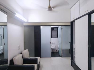 Bedroom Image of 2100 Sq.ft 3.5 BHK Apartment / Flat for sale in Supreme Apartment, Santacruz West Mumbai for Rs. 110000000