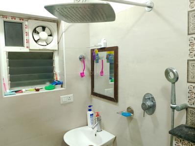 Bathroom Image of 1215 Sq.ft 3 BHK Apartment / Flat for sale in Mayuri, Padi Chennai for Rs. 22500000