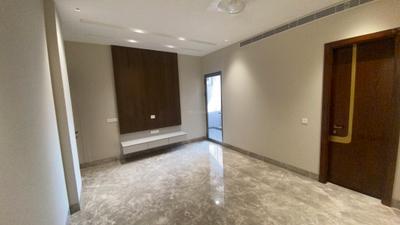 Bedroom Image of 2448 Sq.ft 4 BHK Builder Floor for sale in Model Town New Delhi for Rs. 55000000