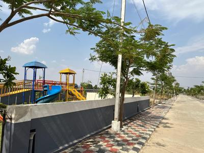 Image of 1000 Sq.ft Residential Plot / Land for sale in SINGAPORE PREMIUM PARK, Super Corridor, Indore for Rs. 4000000